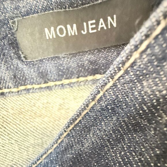Judy Blue Dark Wash Mom Jeans - Picture 6 of 7